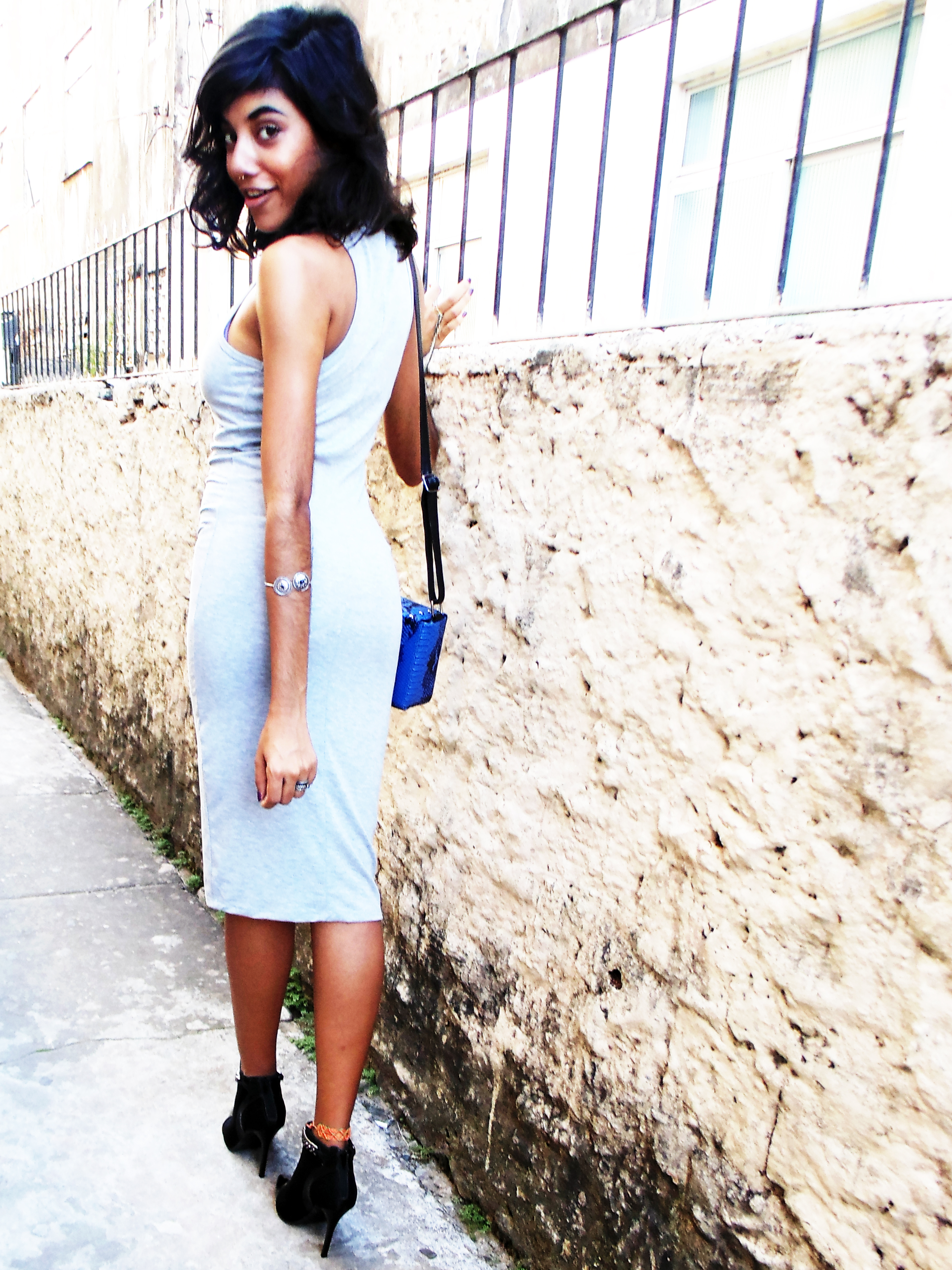 look_tendencialist_gray_dress_vestido_cinza_forever_21_tattoo_chocker_8