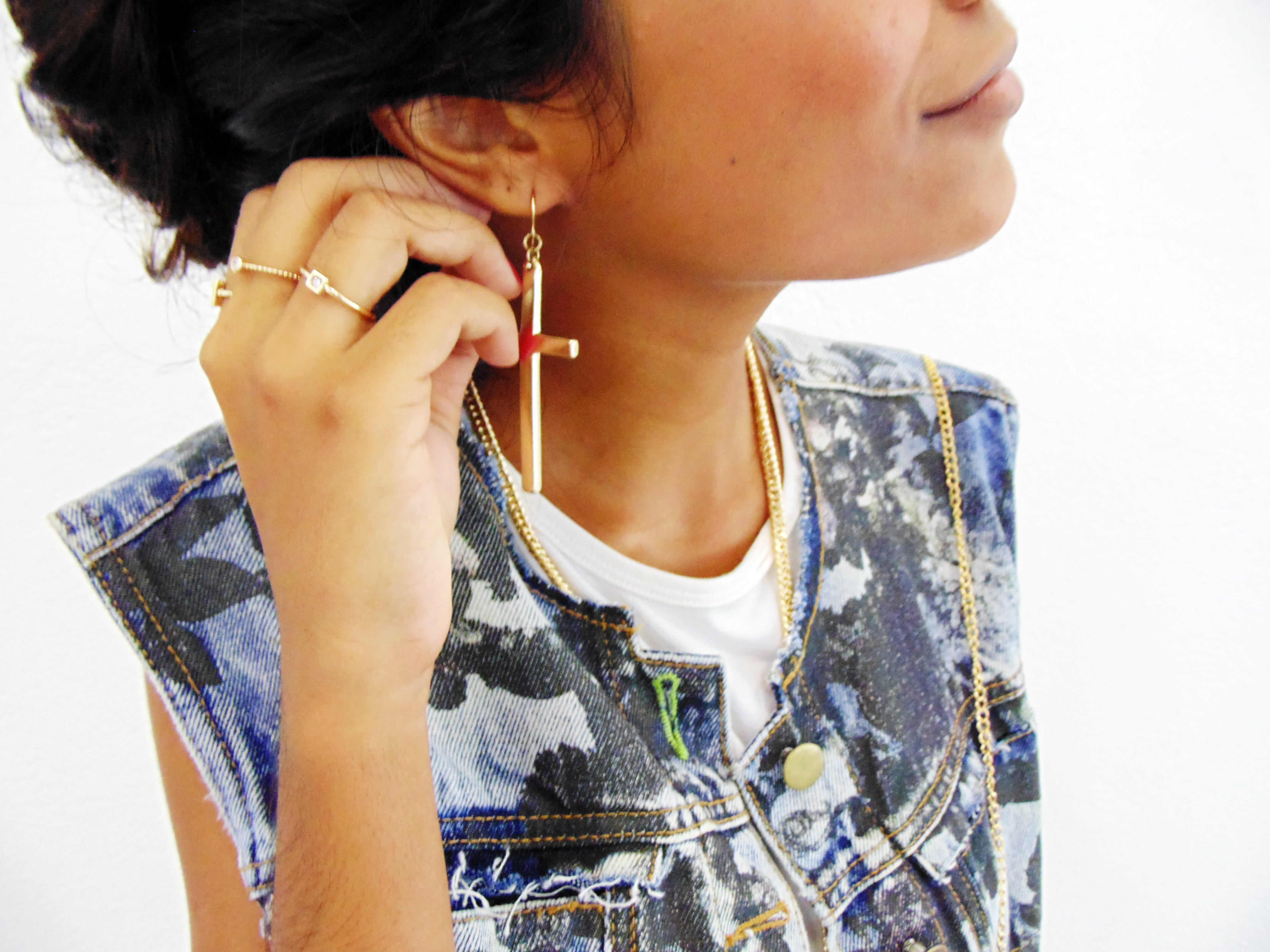 look_tendencialist_white_dress_vestido_midi_branco_forever_21_colete_jeans_all_star_8