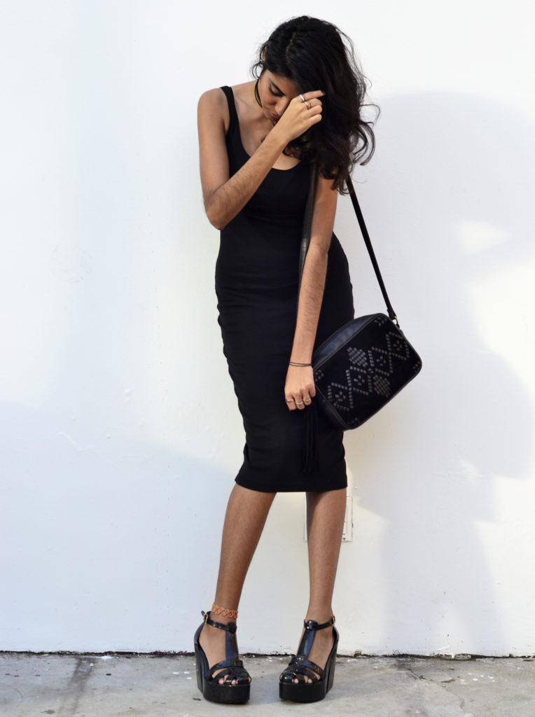 look_tendencialist_all_black_bodycom_vestido_midi_preto_melissa_6