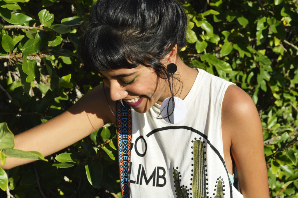 look_saia_midi_farm_oculos_redondo_melissa_hurache_new_gobbi_7